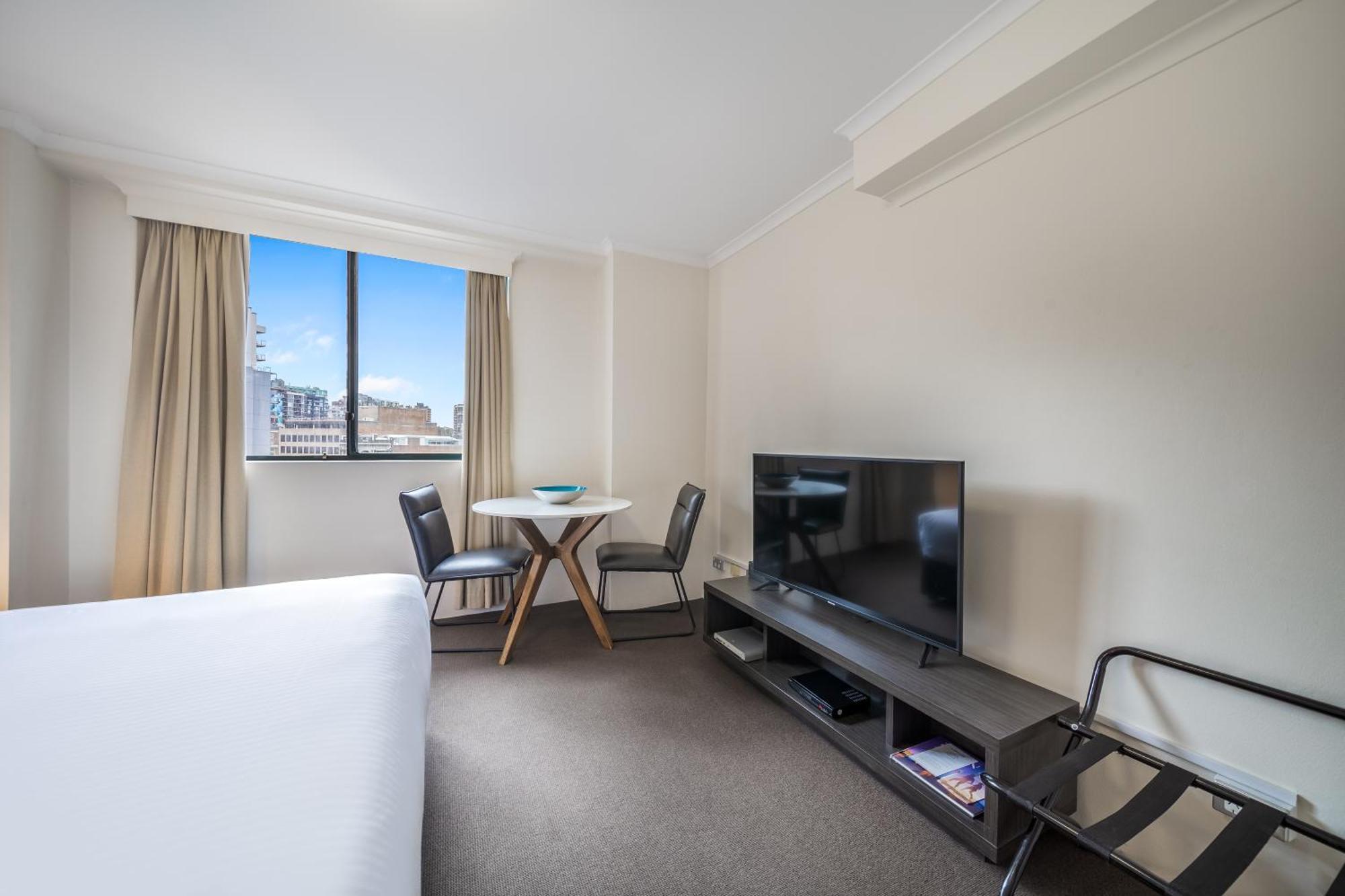Oaks Sydney Castlereagh Suites Exterior photo