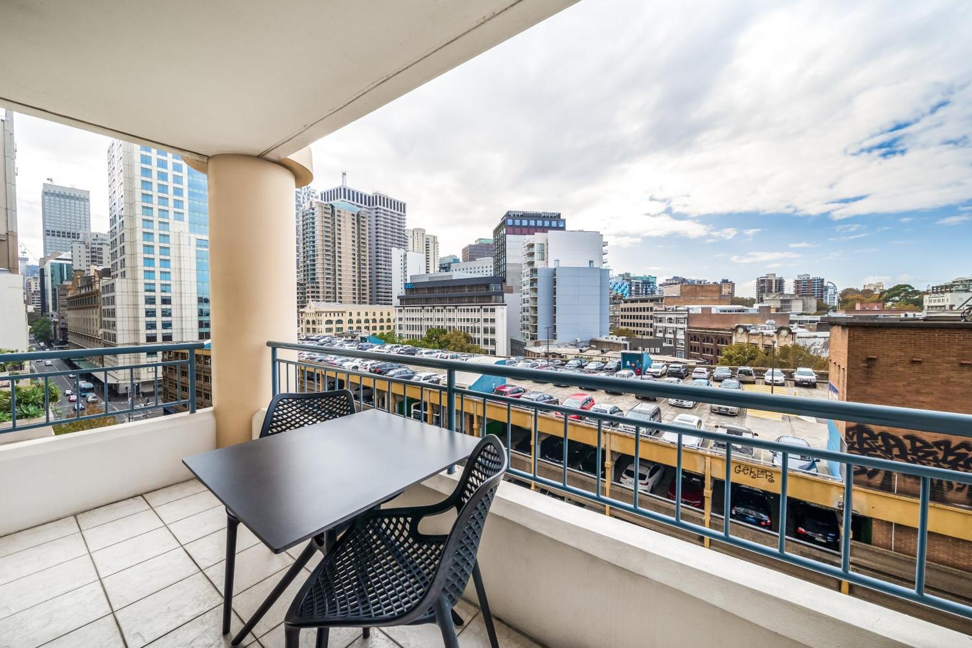 Oaks Sydney Castlereagh Suites Exterior photo